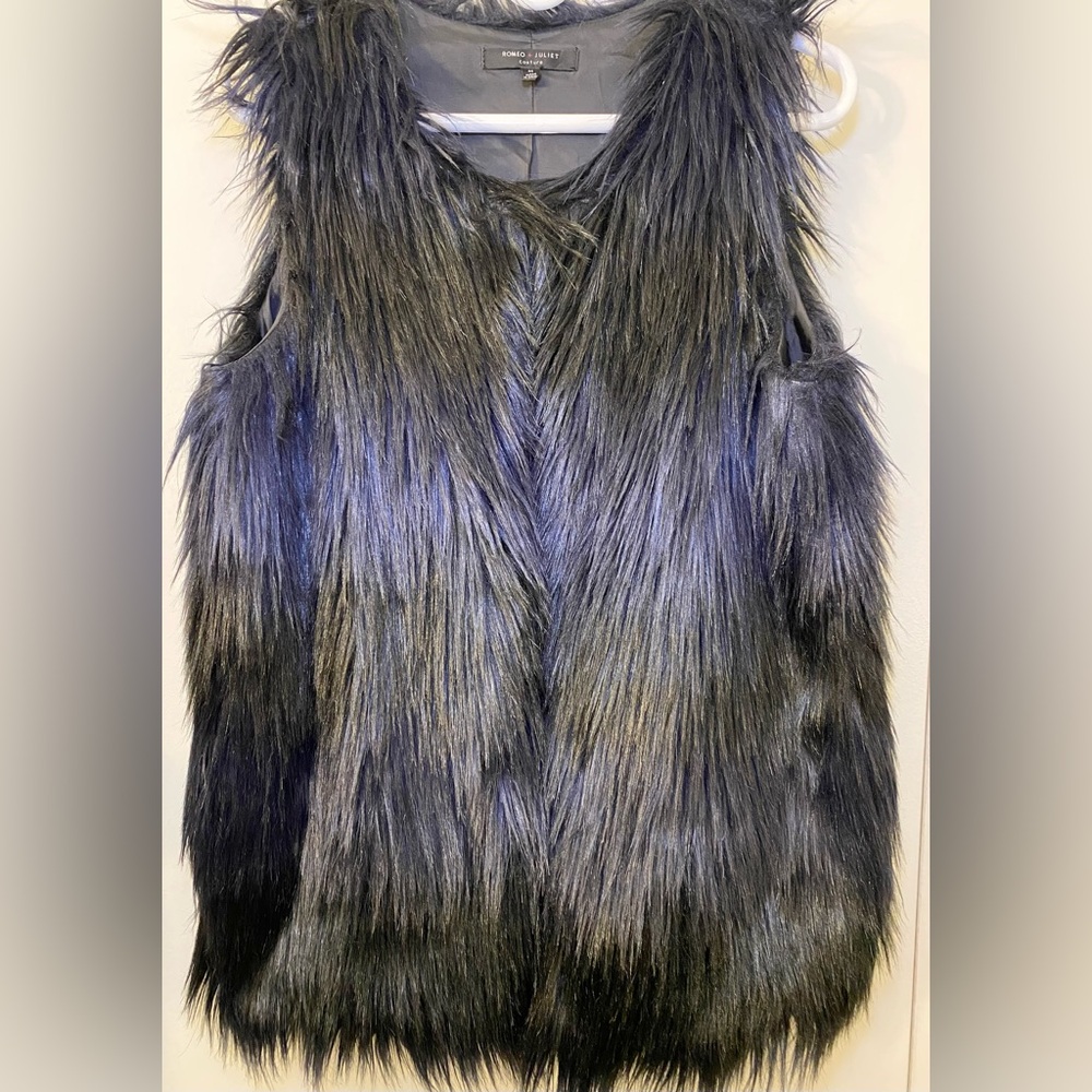 Faux Fur Vest in Black and Blue